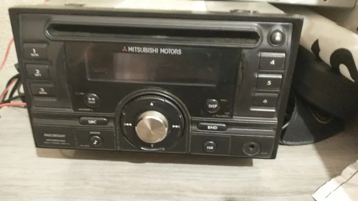 Som automotivo Mitsubishi 