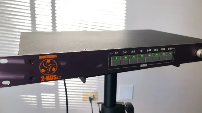 Summing Mixer Analógico - Dangerous Music - 2bus Lt + fonte original