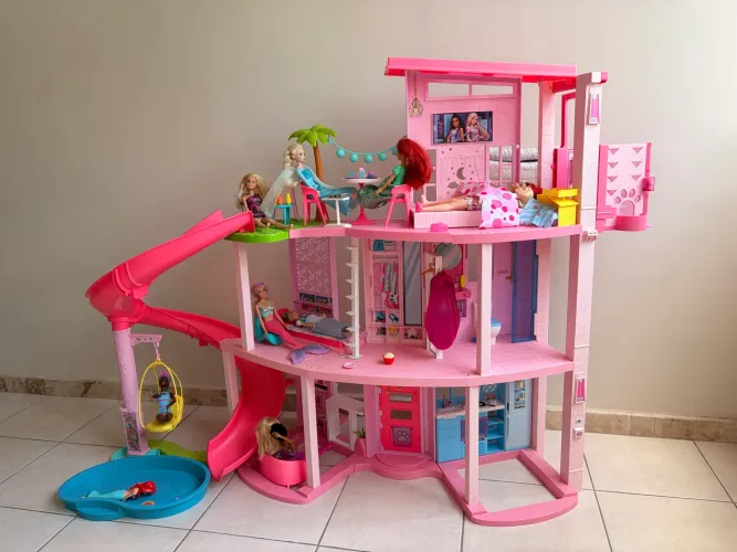 Casa da Barbie Dream House