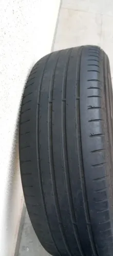 Pneu Pirelli aro 15