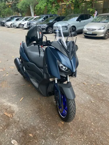 Moto xmax 2024 250cilindrada