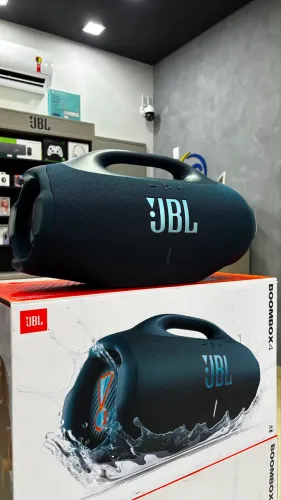 Caixa de Som JBL Boombox 4 Bluetooth Amplificada Portátil 210W USB-C