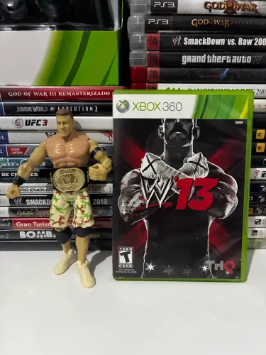 Jogo WWE 13 original Xbox 360 + boneco John Cena
