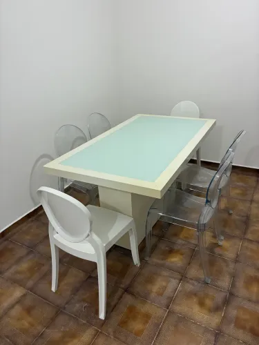 Mesa Retangular Mdf Branco Laqueado C/ Tampo De Vidro