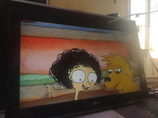 Vendo tv lg 32 polegadas top de linha com conversor digital integrado R$ 450,00 