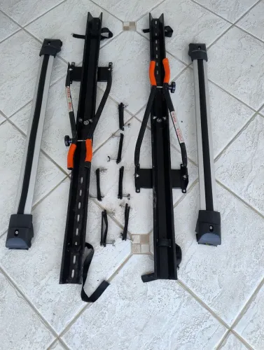 02 Suportes de Teto para Bike