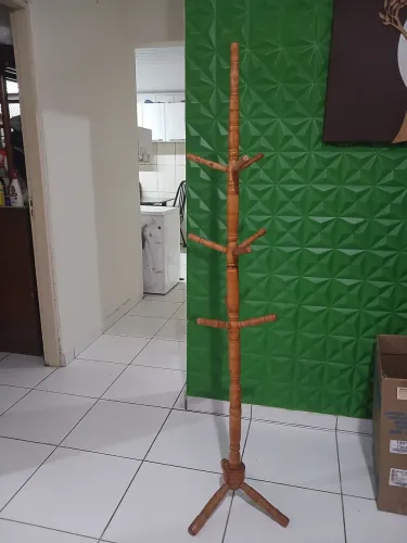 Mancebo de madeira