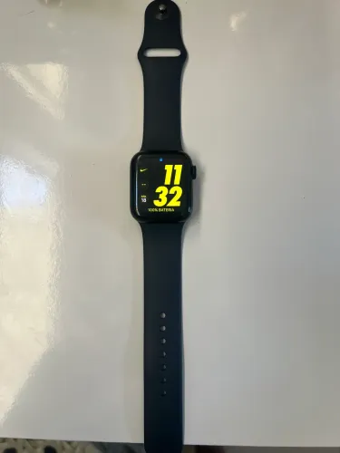 Apple Watch SE 2 40mm