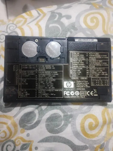 Vende-se uma calculadora científica Hp semi- nova,usada pouquíssimas vezes.