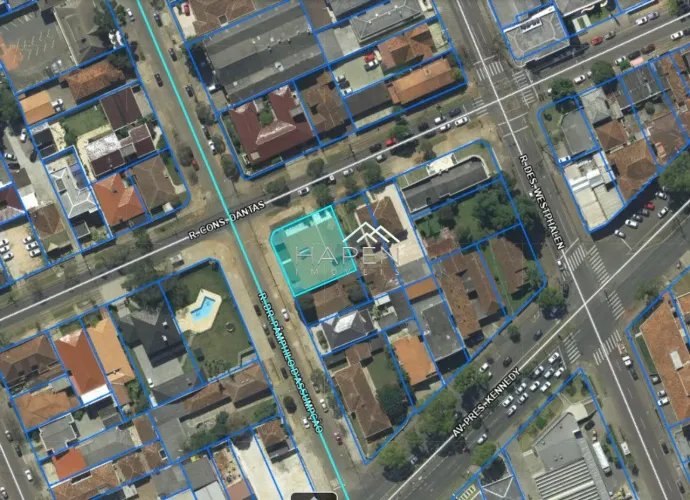 Terreno de esquina próximo a Rua Chile e Kennedy