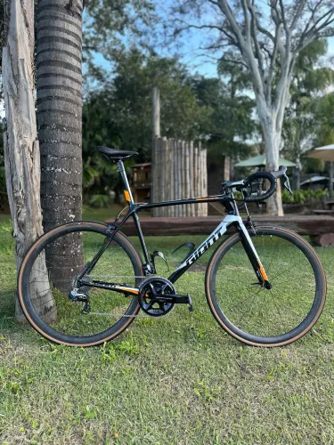 Bicicleta Giant TCR Advanced SL