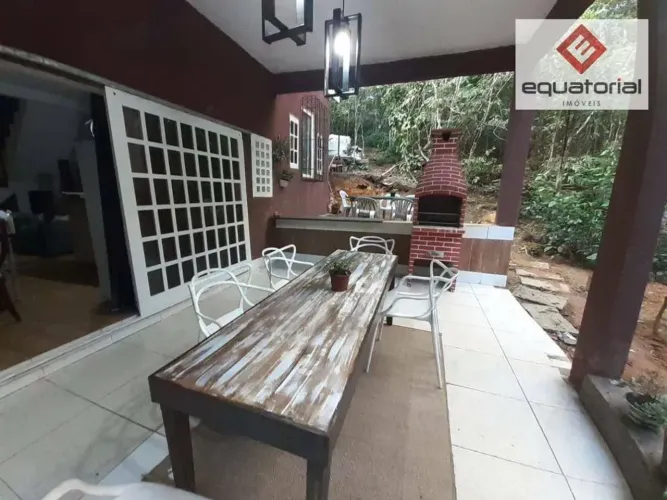 Chácara com 07 Quartos à Venda, por R$ 1.100.000 - Rolador - Pacoti/CE