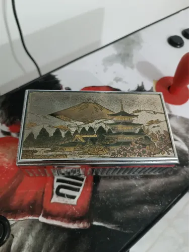 Caixinha de Música da Candide anos 60/70.Funciona dando corda. ideal para colecionadores