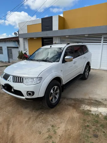 Mitsubishi Pajero Dakar 3.2 4X4 T.i. Dies. 5P Aut. 2013