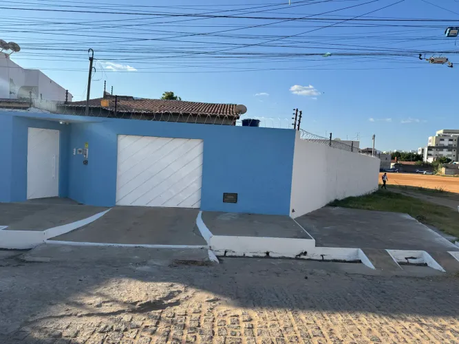 Casa 3 Quartos com Suíte para Alugar - Bairro Santo Antônio