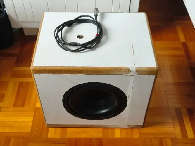 Caixa dutada passiva c/ Subwoofer NAR 8 pol 200W RMS