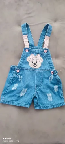 Jardineira jeans infantil