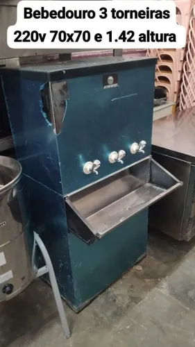 Bebedouro industrial 3 torneira 220v