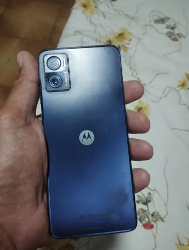 Moto E 22