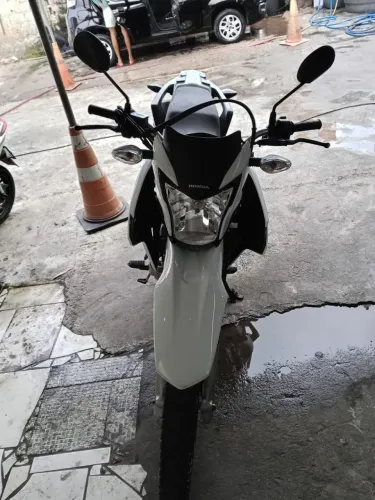 Vendo Honda Bros NXR ESDD 21mil km. NOVA!