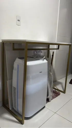 Vendo mesa de mdf com metalon