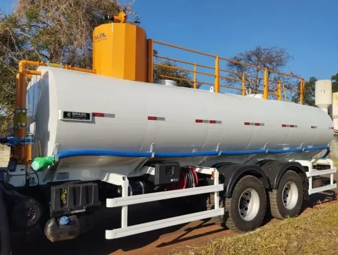 Tanque Pipa Sobre Chassi de 5.000 a 20.000 Litros 