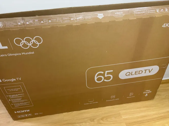 Caixa de papelão TV 65 pol