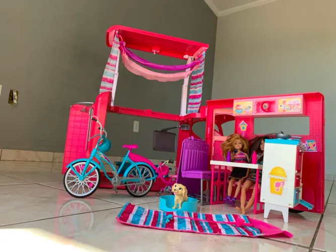 Trailer acampamento 2 andares Barbie