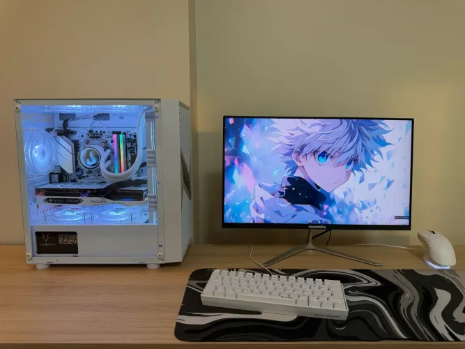 PC Gamer Ryzen 5 5600 + RX 7600