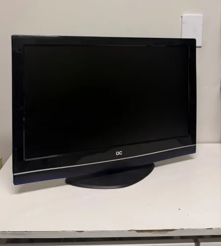 AOC LE23H037