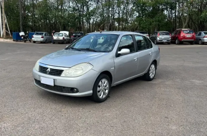Renault Symbol Privilège Hi-flex 1.6 16V 4P 2011