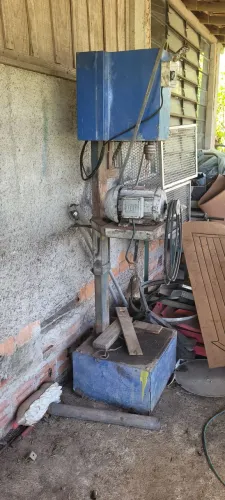 Furadeira industrial
