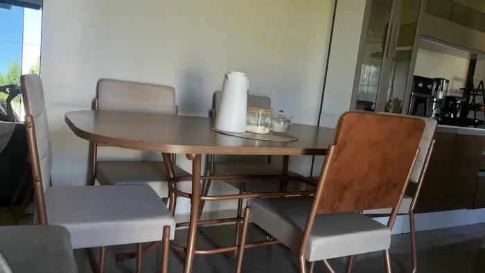 Mesa 6 cadeira com 7 mês de uso