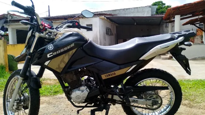 Moto perfeita , toda conservada! Confira