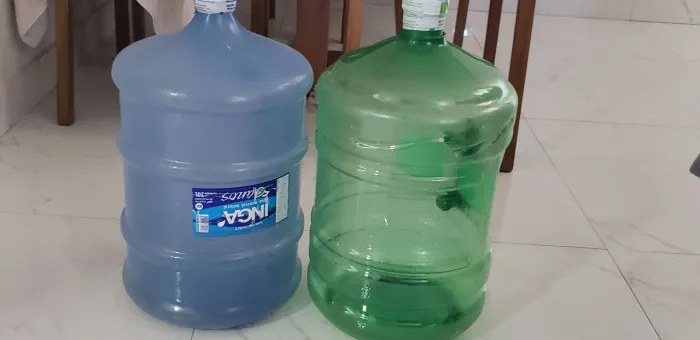 Galão 20l vazio, os 4 por 40,00