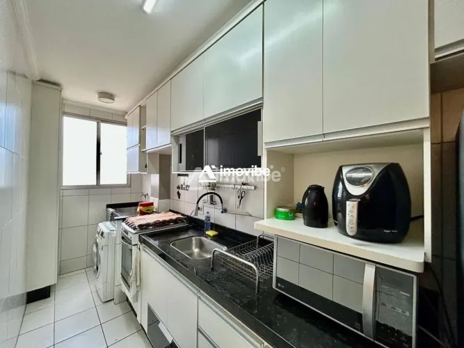 Apartamento à venda com 03 dormitórios  6º andar com sacada  Vila Omar, Americana/SP