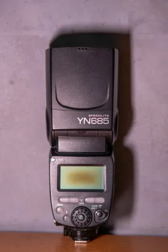 Flash Yongnuo Speedlite YN685 para Canon