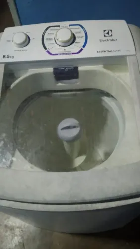 Máquina de lavar roupa eletrolux
