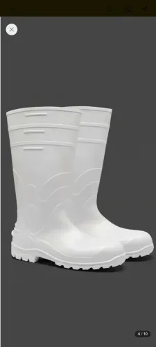 Bota branca tamanho 37 