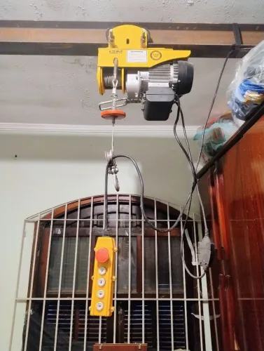 Guinho elétrico com trole CSM