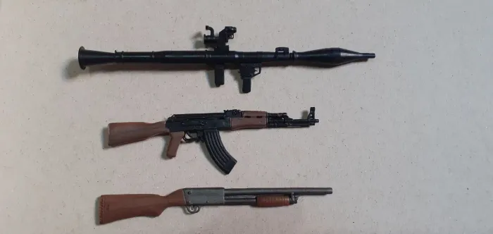 armas para figura 1/12