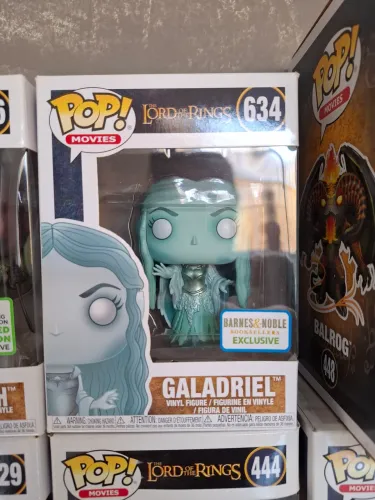 Funko Pop Galadriel 634 - Senhor dos Anéis