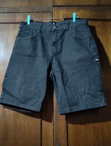 Bermuda / Calção DCShoes Jeans Cinza Masculina | Tamanho 44 | Novíssima