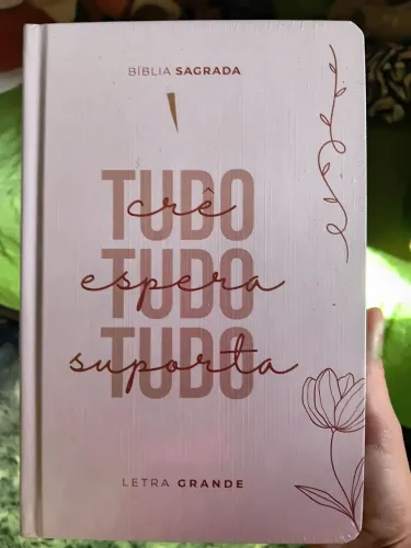 Bíblia cristã femenina