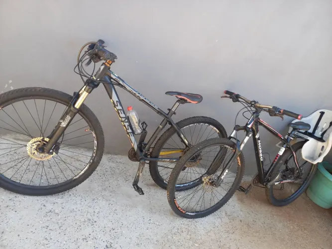 VENDO DUAS BIKES DE PROCEDÊNCIA E QUALIDADE. UMA SENSE EVO ROCK E UMA MOSSO SUPREME.