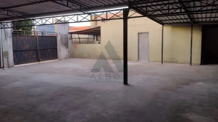 Área à venda, 255 m² por R$ 650.000 - Vila Macia - Itapetininga/SP
