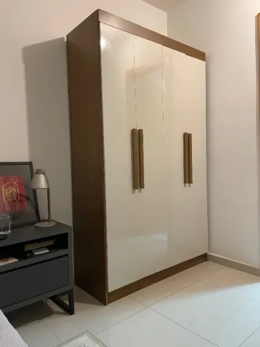 Guarda-roupa SEMI NOVO