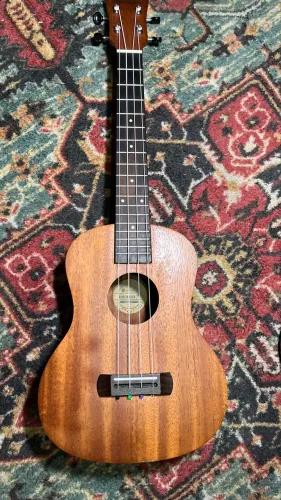 Ukulele Tenor Harmonics UK-30NT Acústico + Bag 