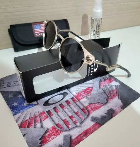 Oakley deadbolt prata lente prizm oculos de sol