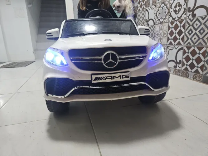Carrinho elétrico infantil